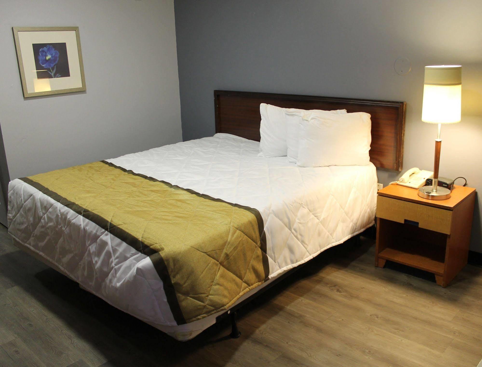 Budgetel Inn And Suites Atlanta Midtown Esterno foto