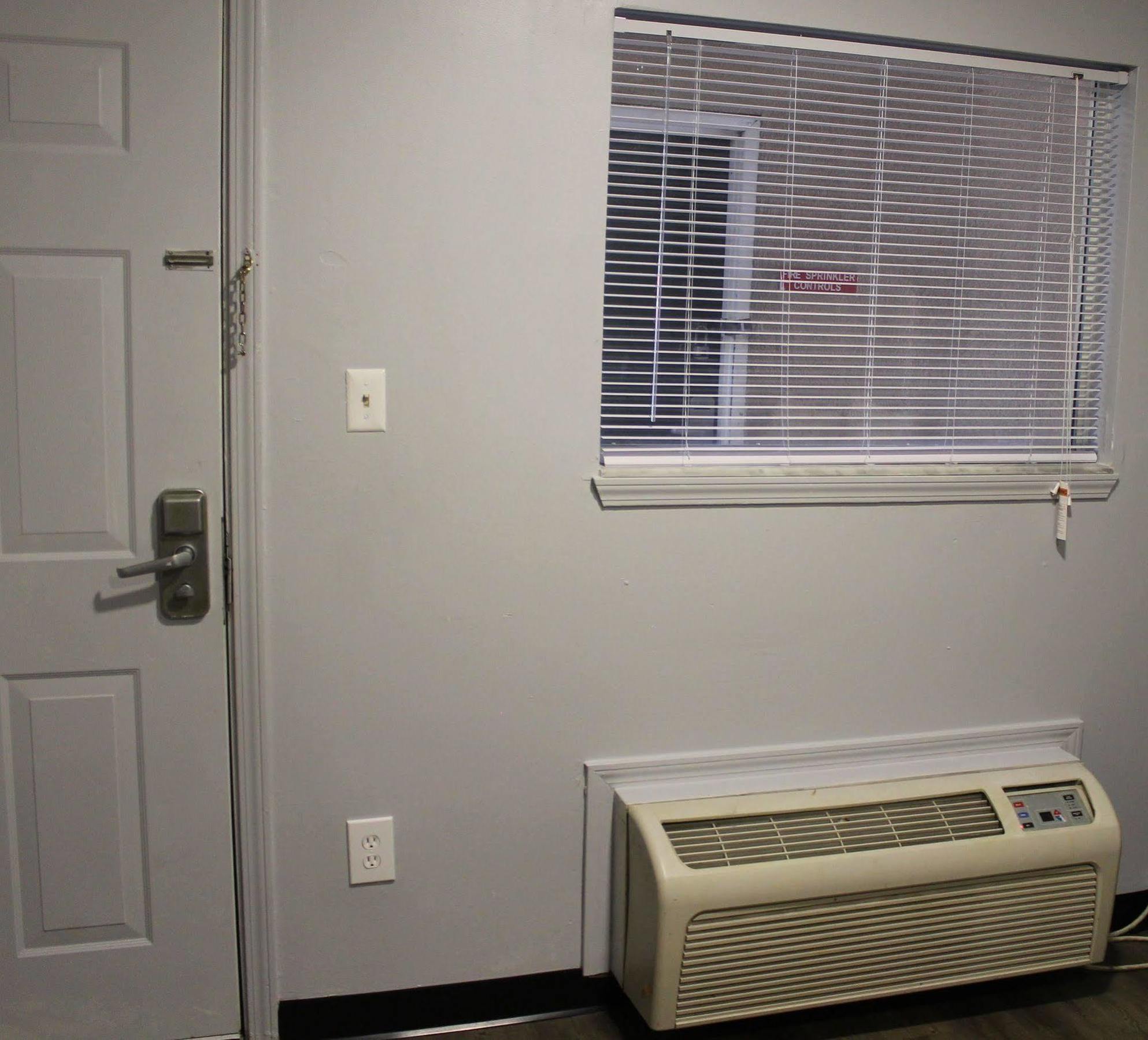 Budgetel Inn And Suites Atlanta Midtown Esterno foto