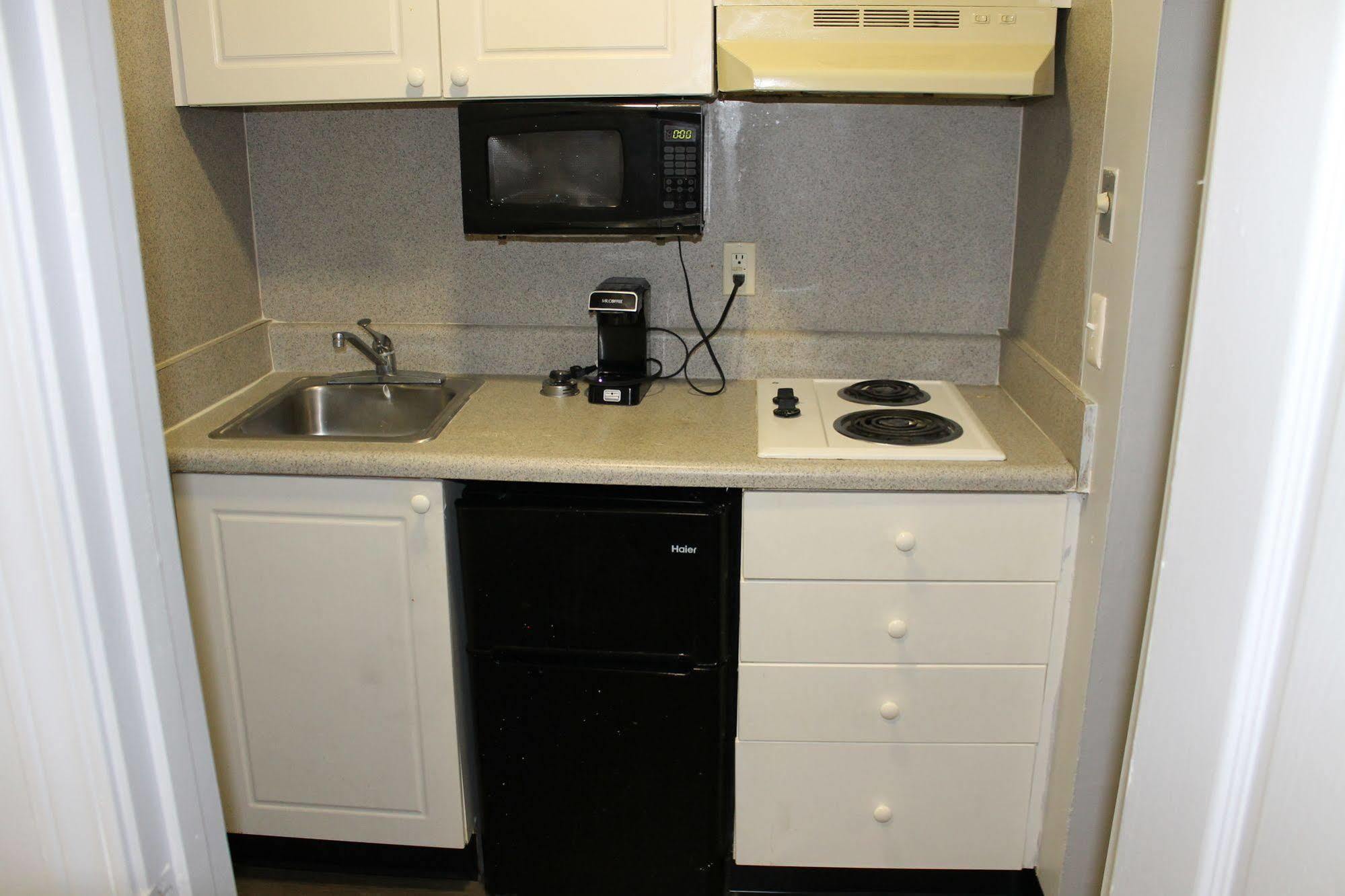 Budgetel Inn And Suites Atlanta Midtown Esterno foto
